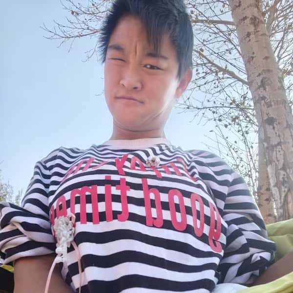 内蒙古24岁单身美女真诚找对象-银川征婚相亲网