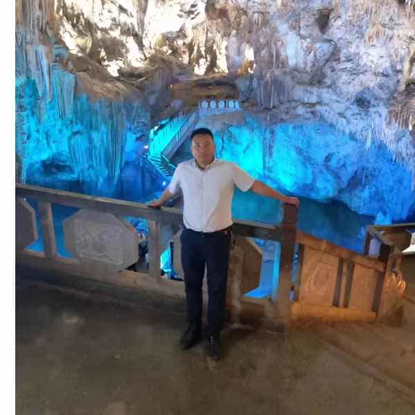 35岁岁云南单身帅哥 - 银川吉缘网